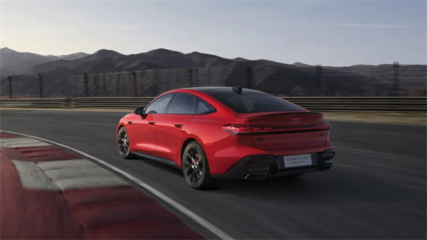 全新上汽奥迪A5L Sportback正式上市，限时臻享价25.99万元起